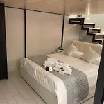 Carlotta Fiera Апартаменты Болонья