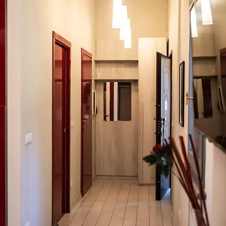 Carlotta Fiera Apartment Bologna