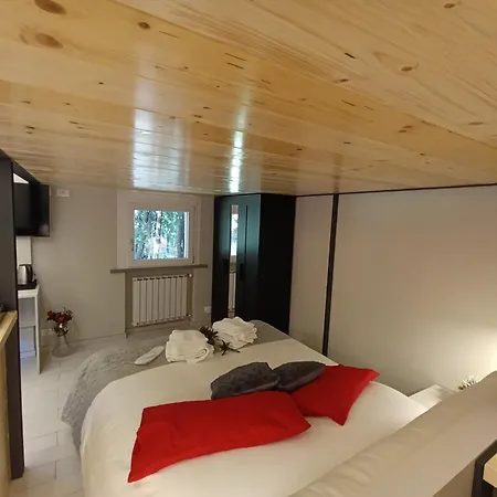 Apartman Carlotta Fiera *