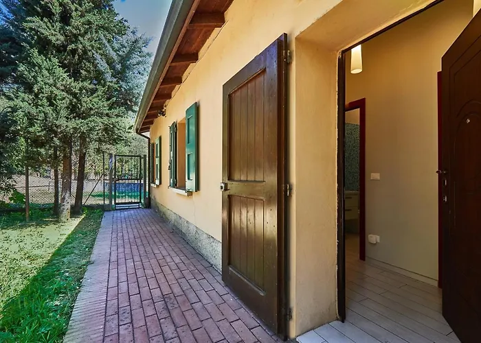 Carlotta Fiera Lejlighed